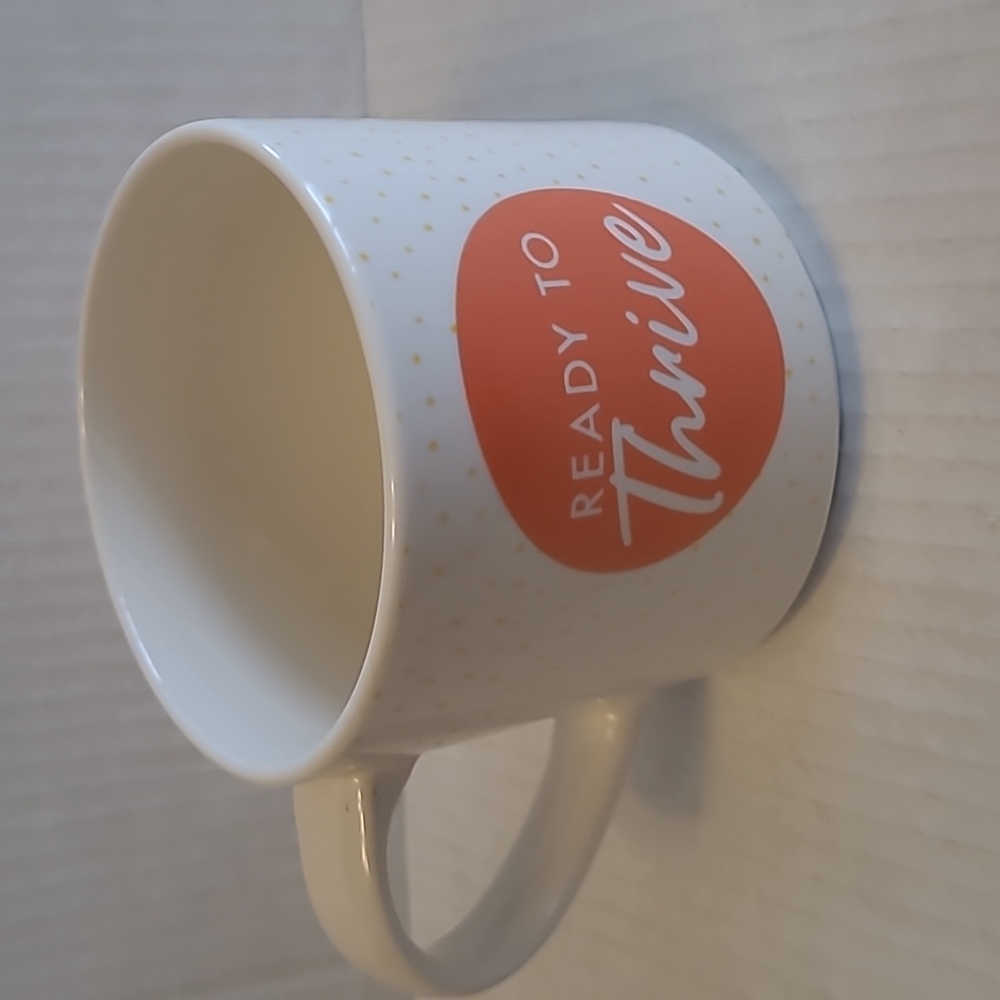 H40: COCO AND LOLA MUG